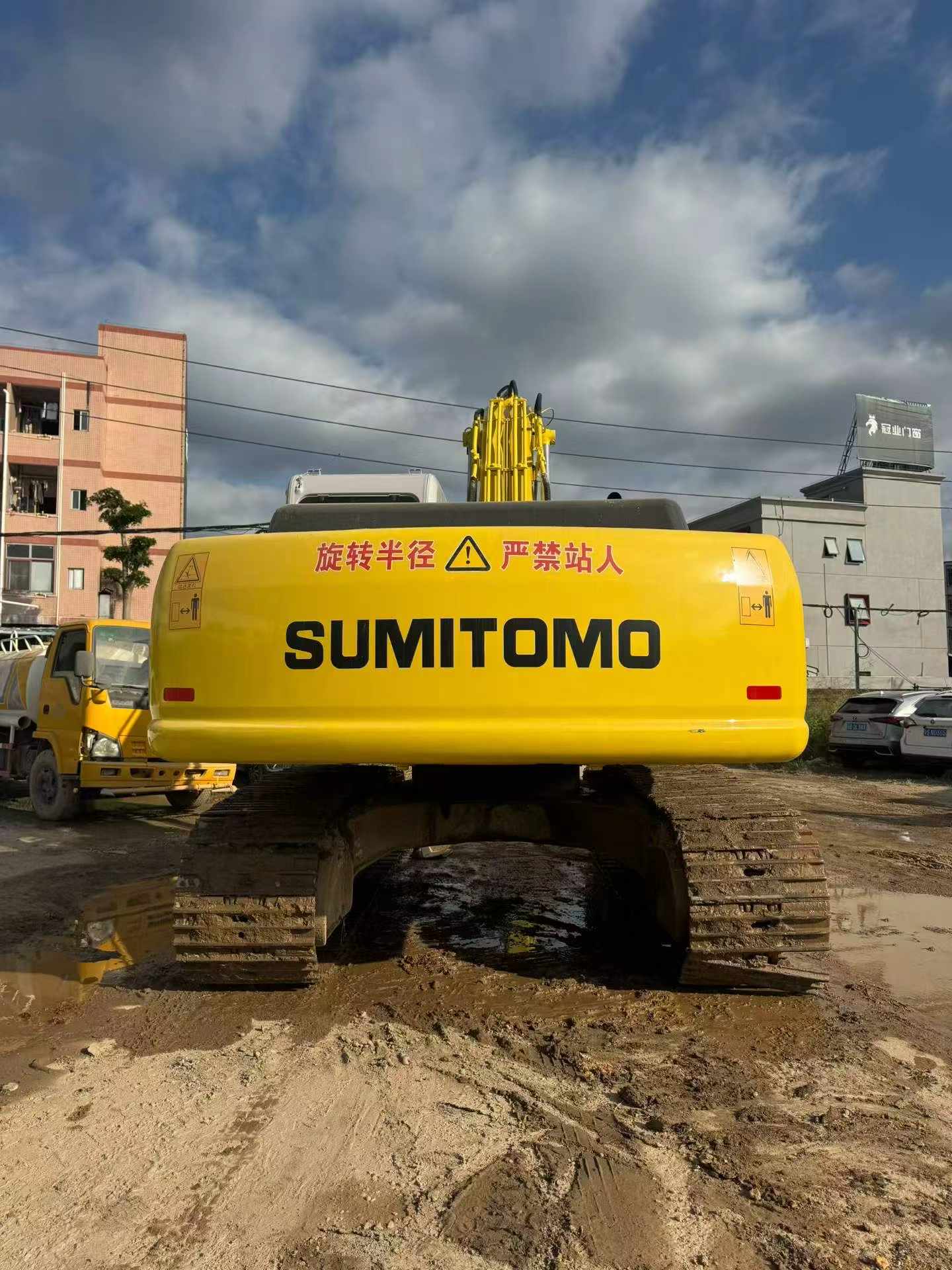 Buy Sumitomo SH200-2 Used Excavator / 9