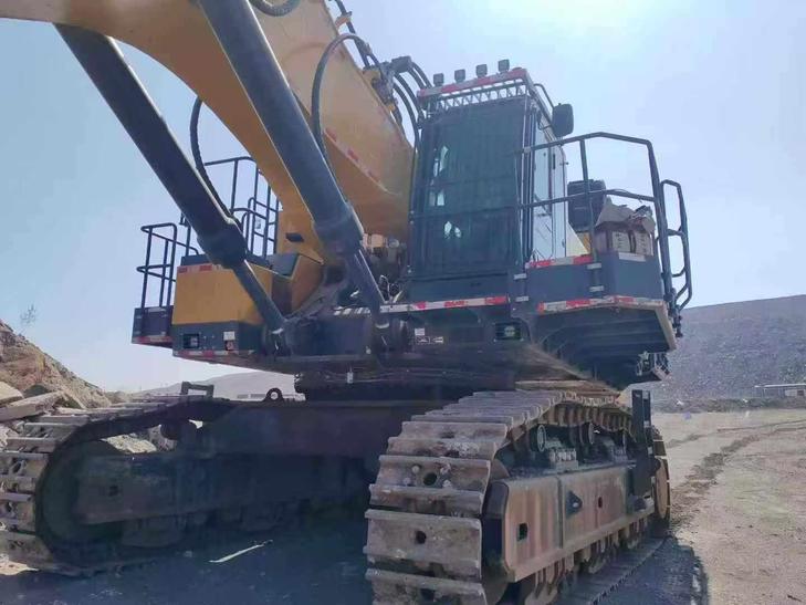 Buy XCMG XE1250 Used Excavator / 1