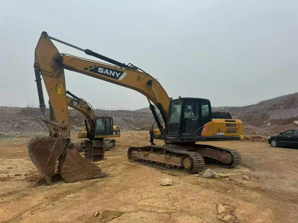 Buy Sany SY245H Used Excavator / 4