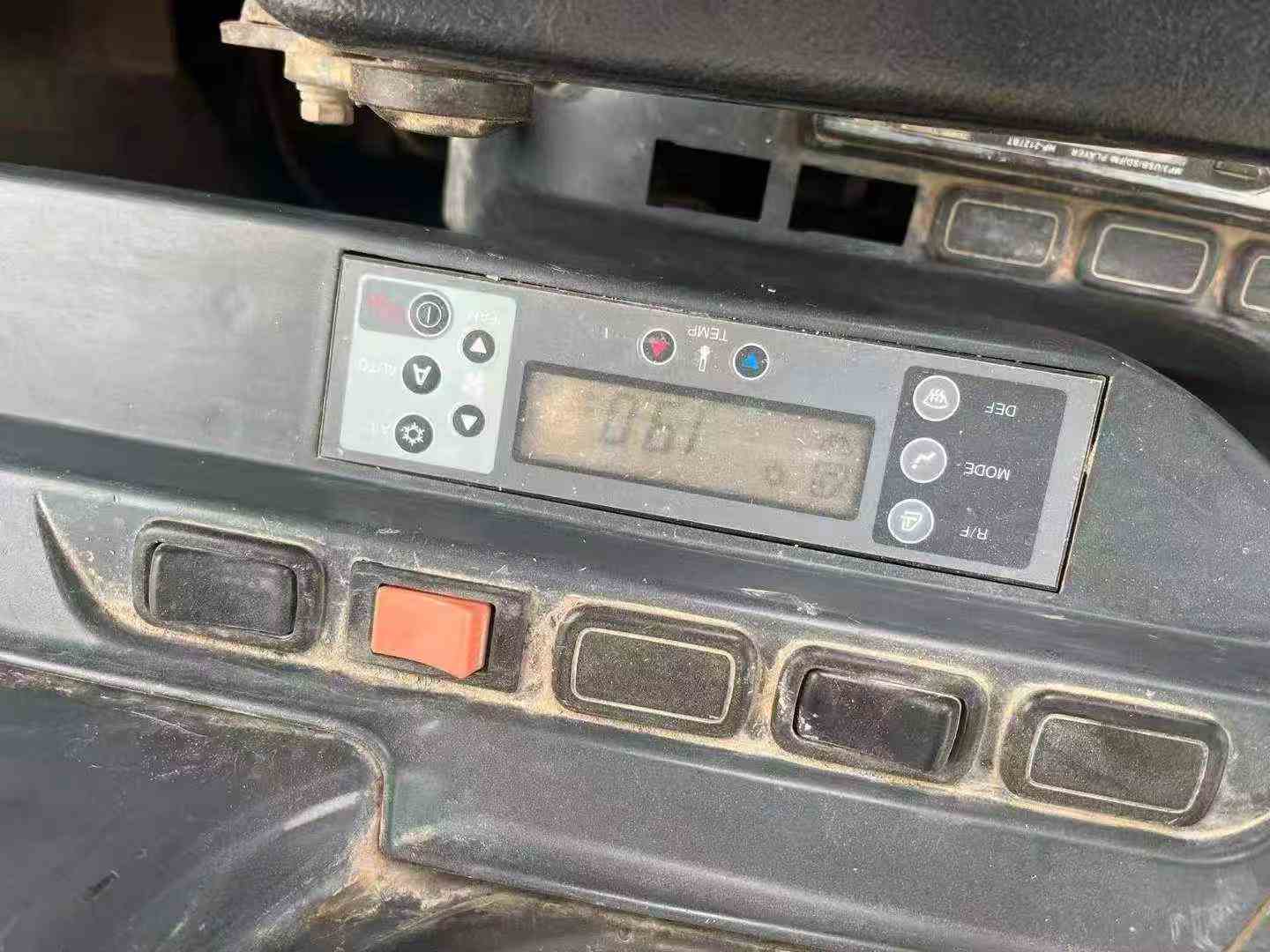 Buy Kobelco SK210 Used Excavator / 4