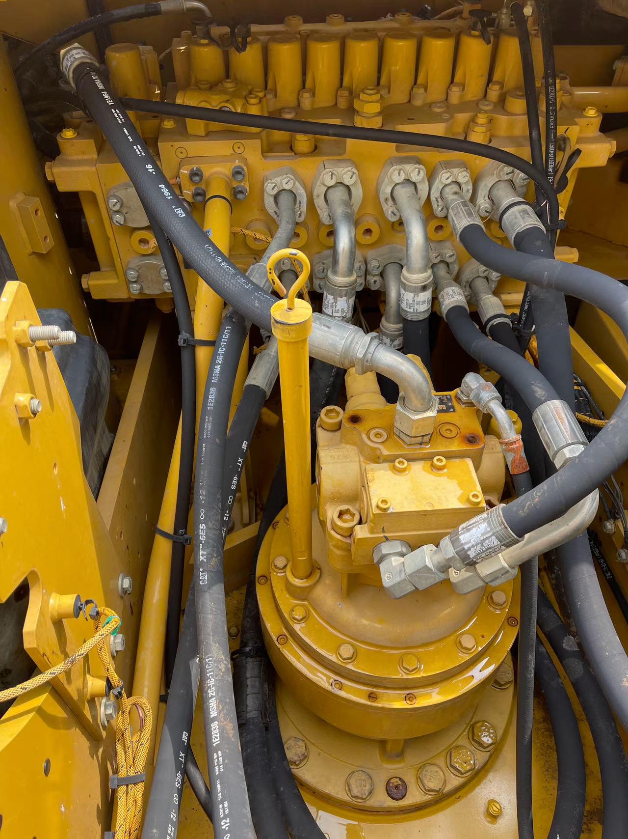 Buy Caterpillar 320A Used Excavator / 5