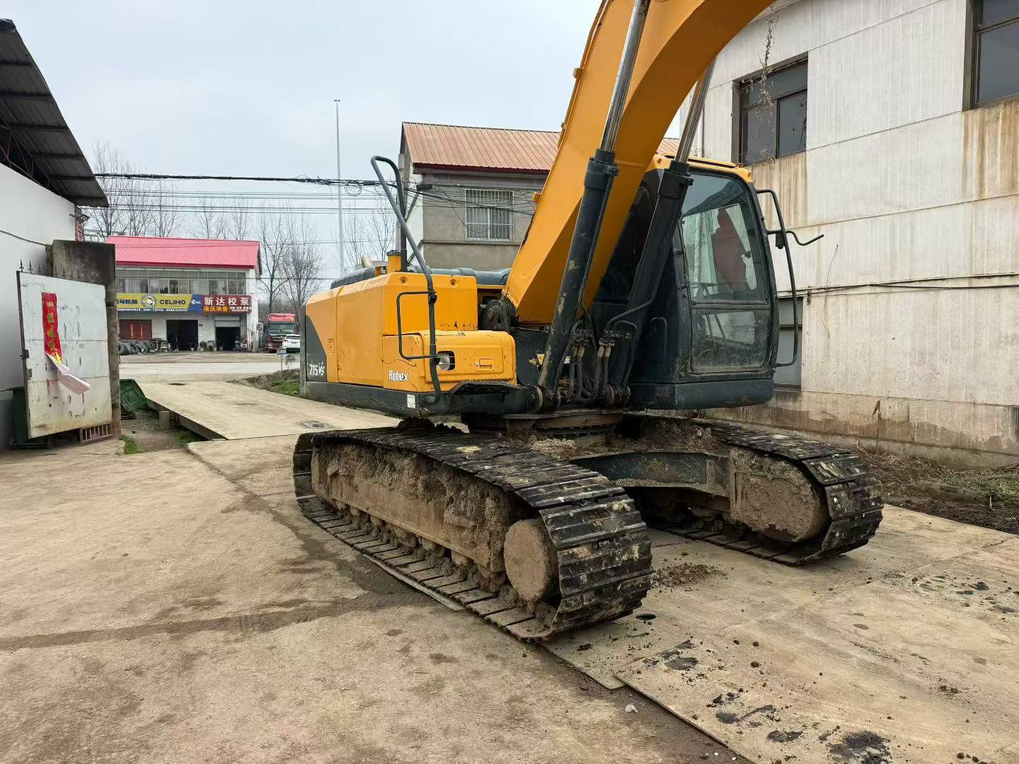 Buy Hyundai R215-7 Used Excavator / 8