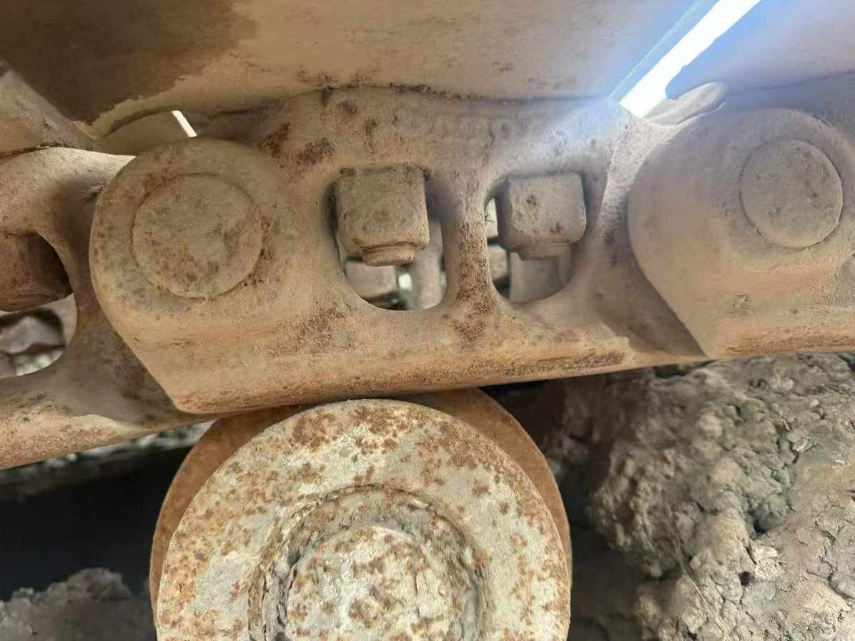 Compre Escavadeira Volvo EC210B Usada / 5