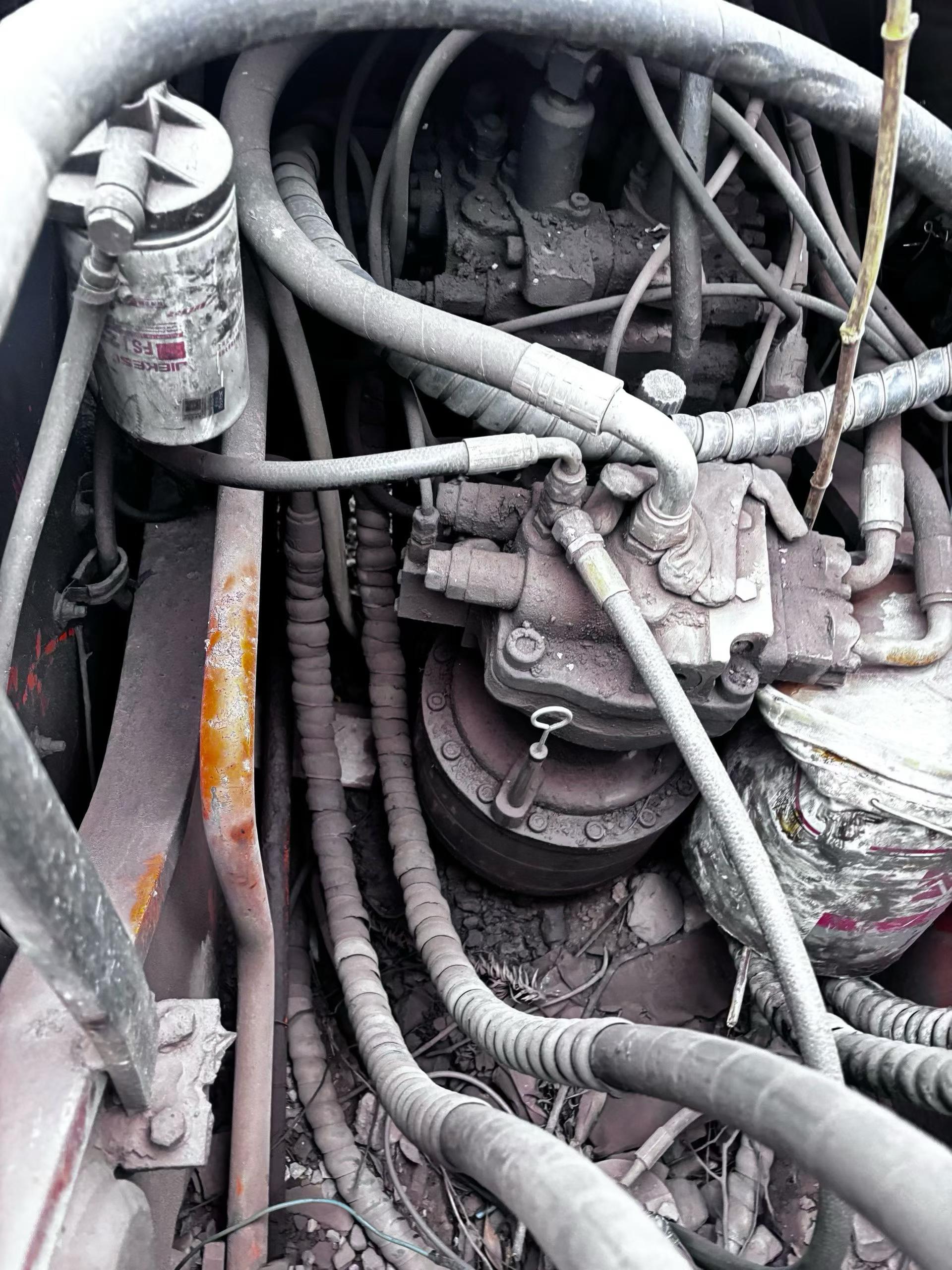 Buy Doosan DH215-7 Used Excavator / 6