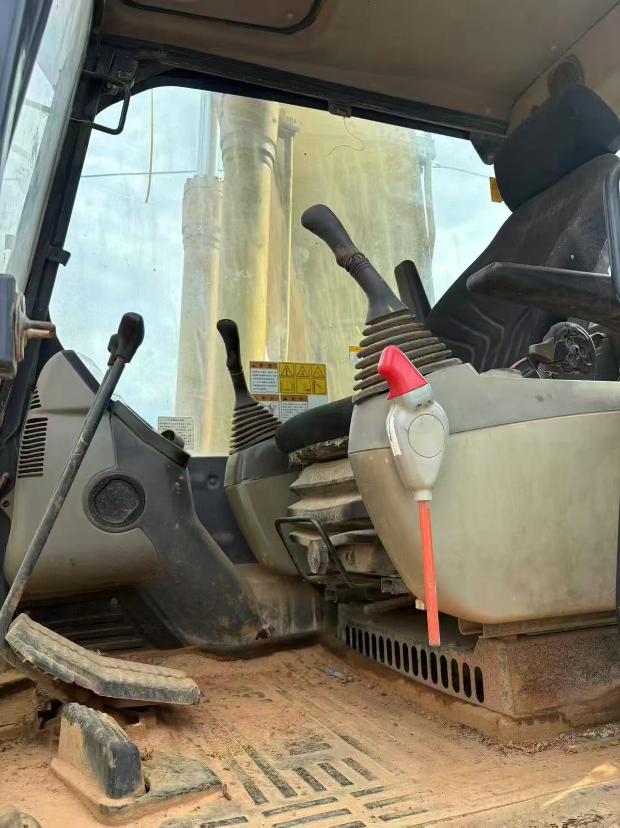 Buy Komatsu PC210 Used Excavator / 5