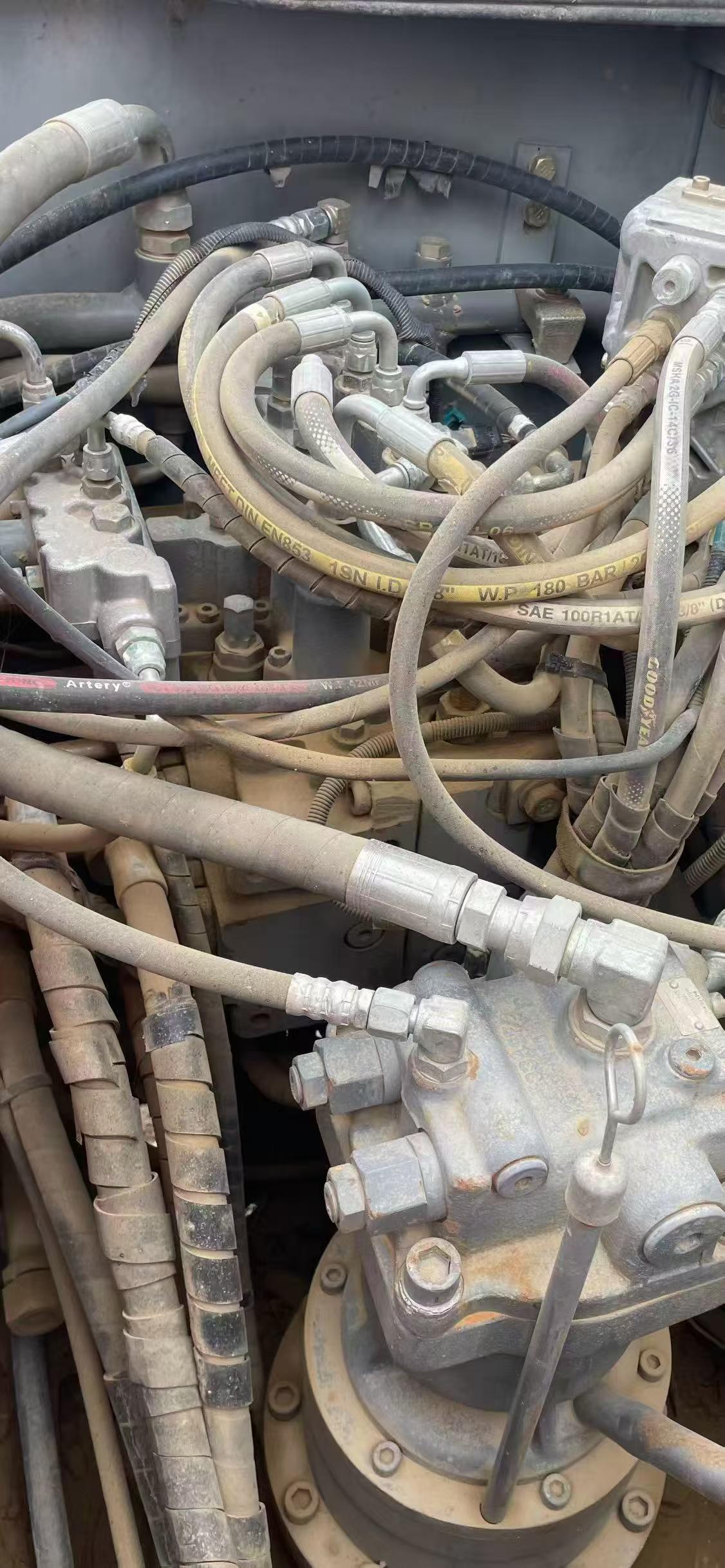 Buy Hitachi EX120 Used Excavator / 4