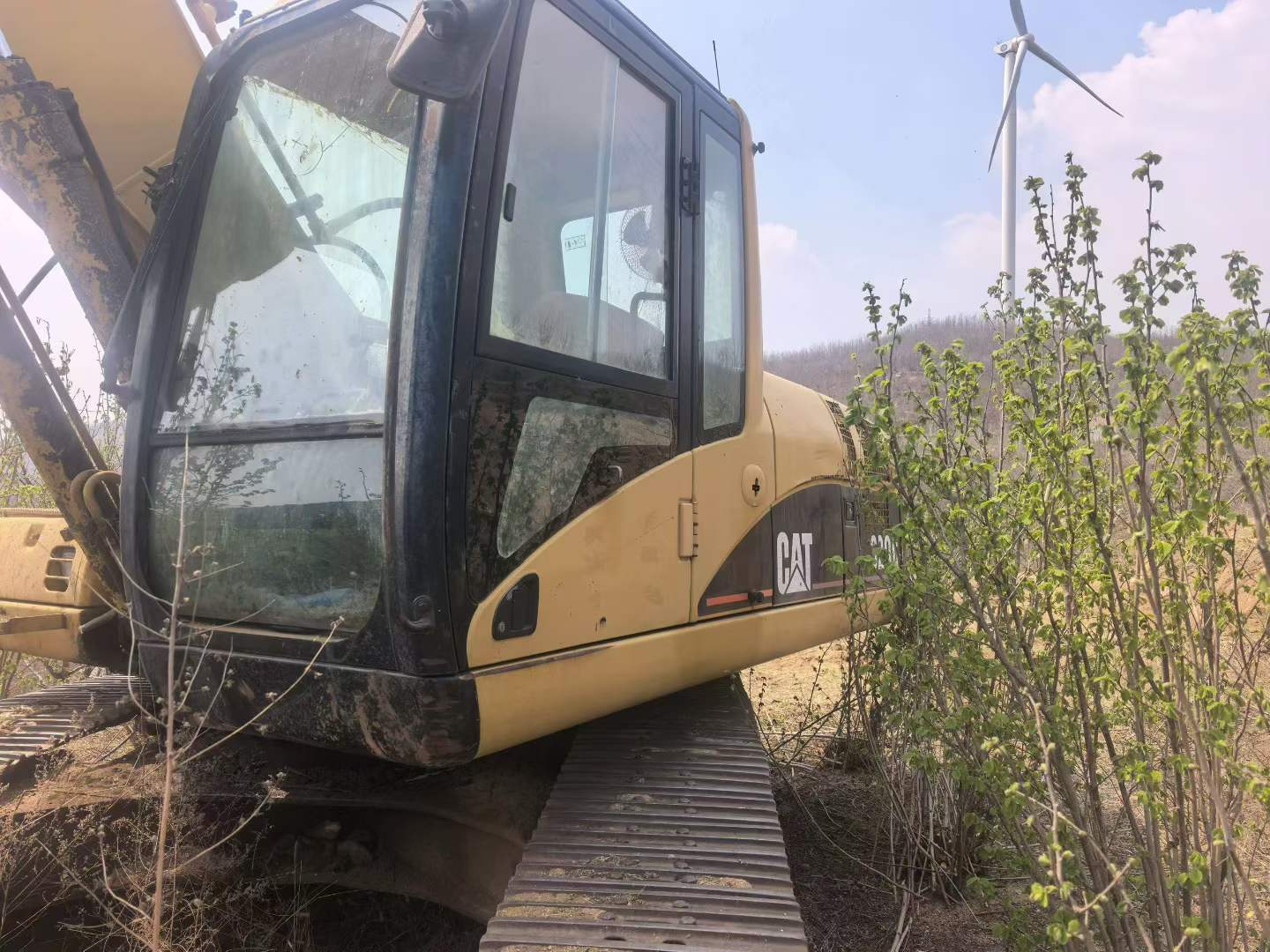 Comprar Caterpillar 320C Usado Escavadeira