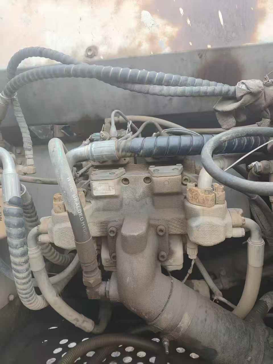 Buy Hitachi EX200-3 Used Excavator / 8