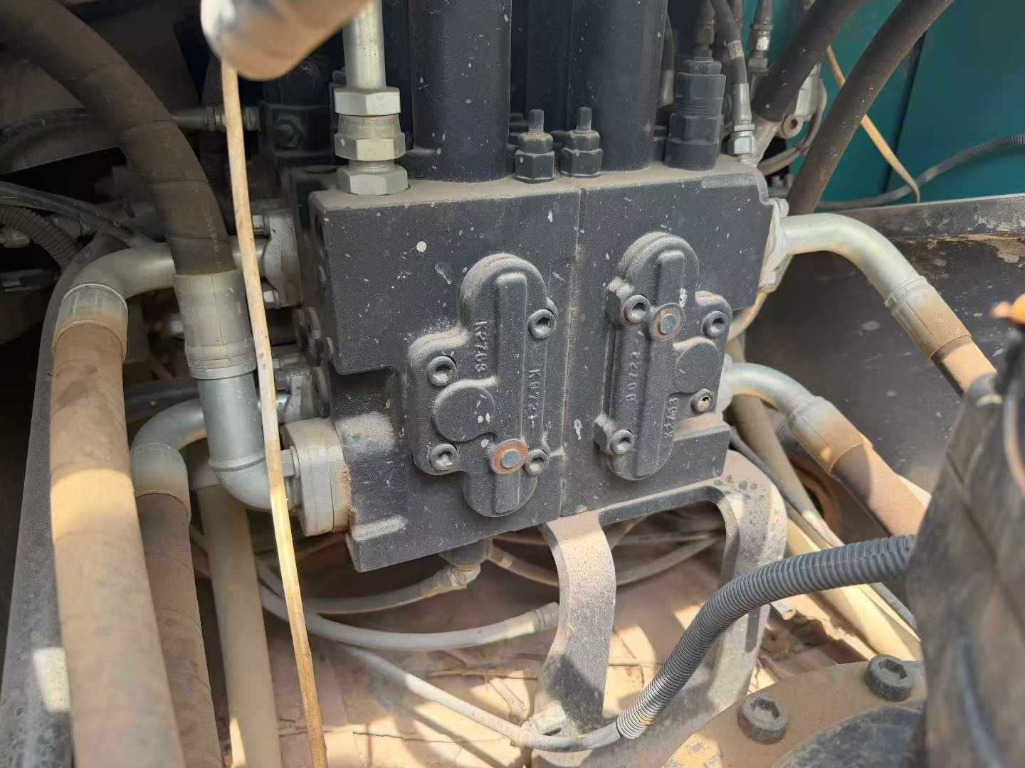 Buy Kobelco SK260LC-8 Used Excavator / 6