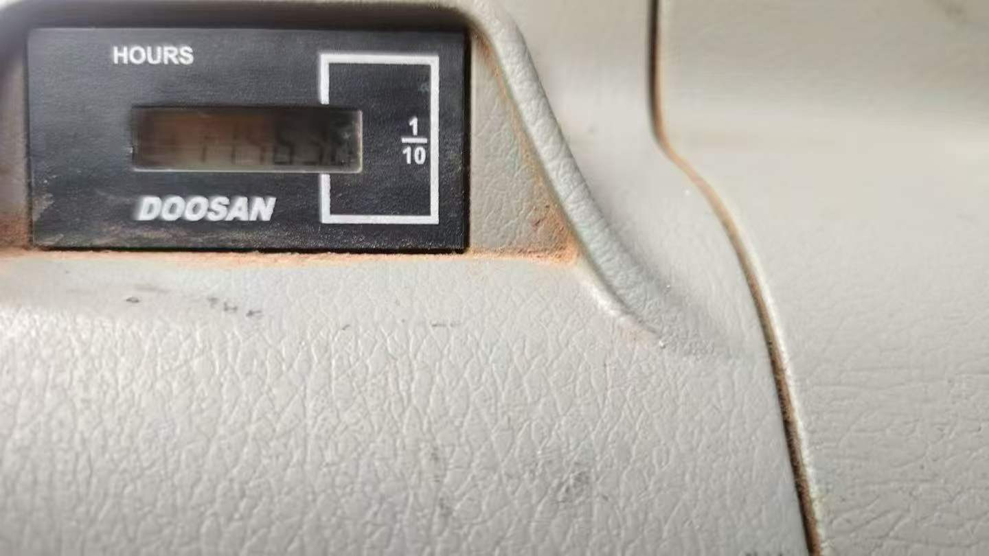 Buy Doosan DX380 Used Excavator / 7