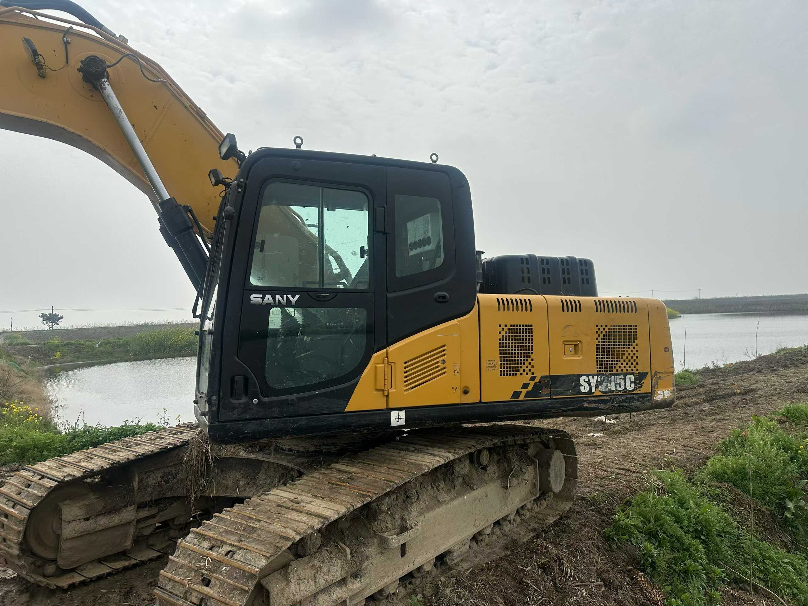 Buy Sany SY205C Used Excavator / 5