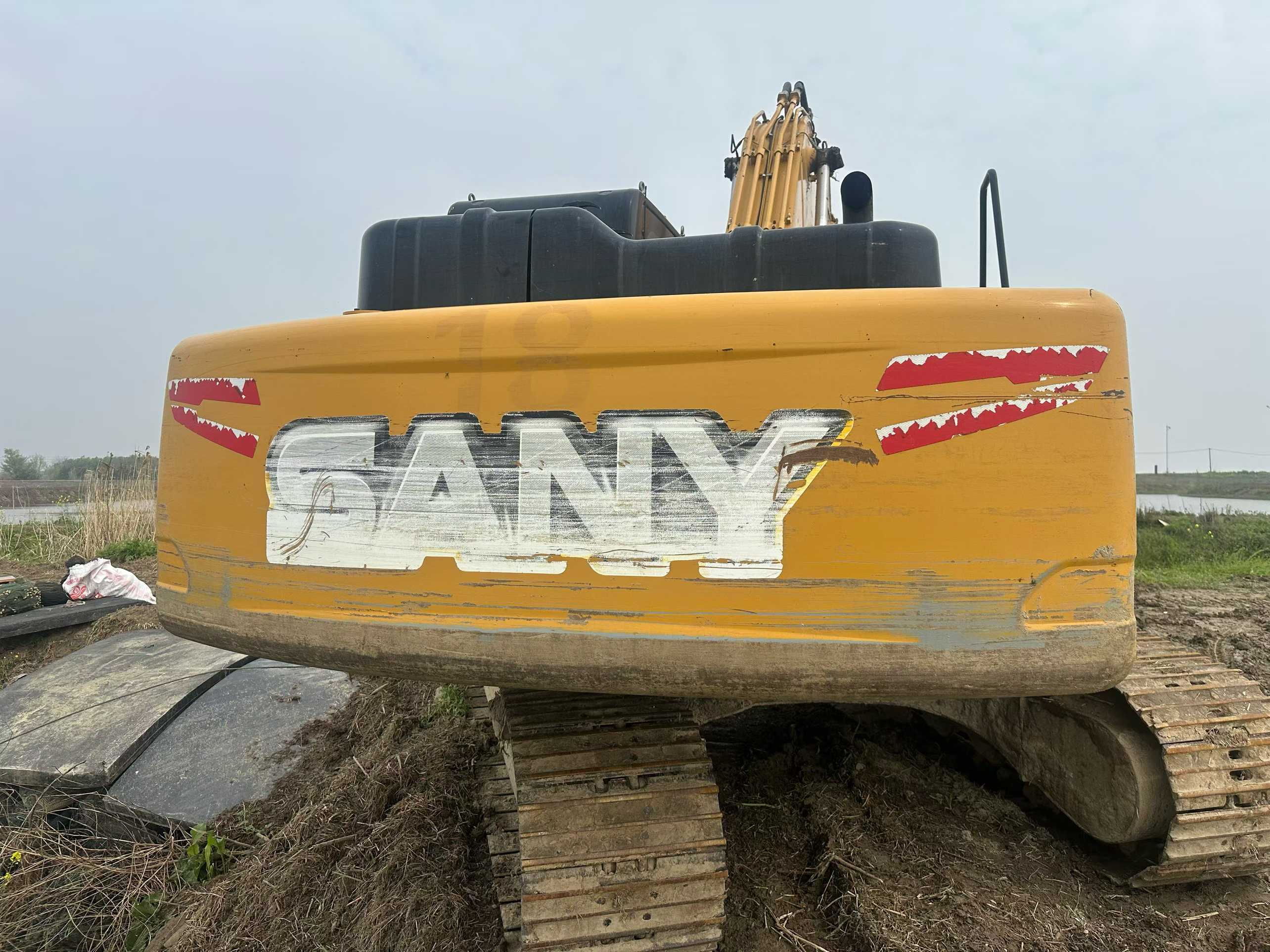 Buy Sany SY205C Used Excavator / 3