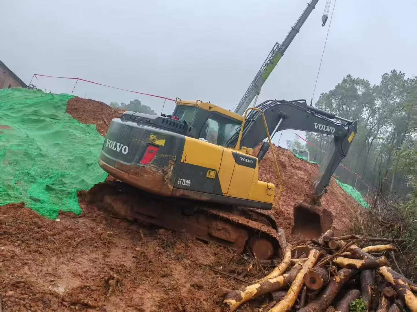 Buy Volvo L120E Used Excavator / 3