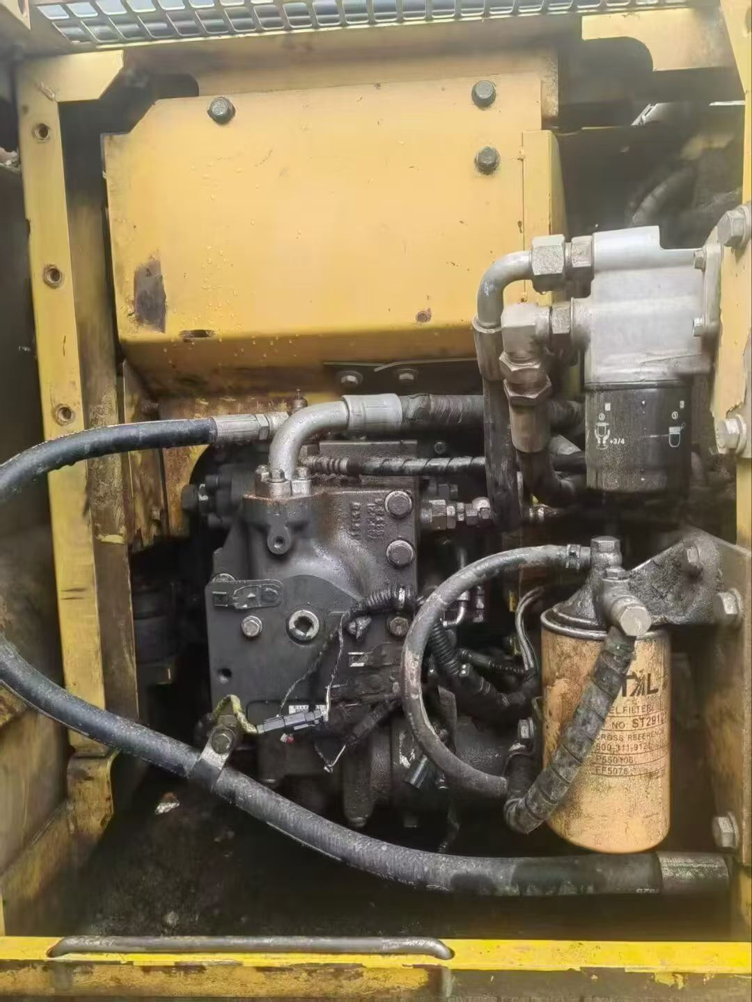 Buy Komatsu PC110-7 Used Excavator / 2