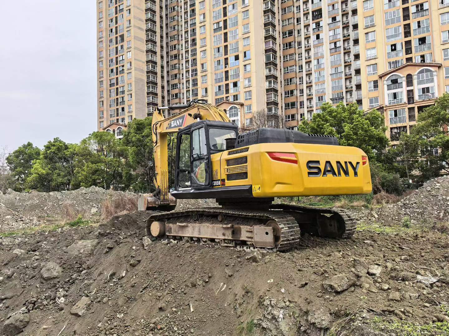 Buy Sany SY245H Used Excavator / 2
