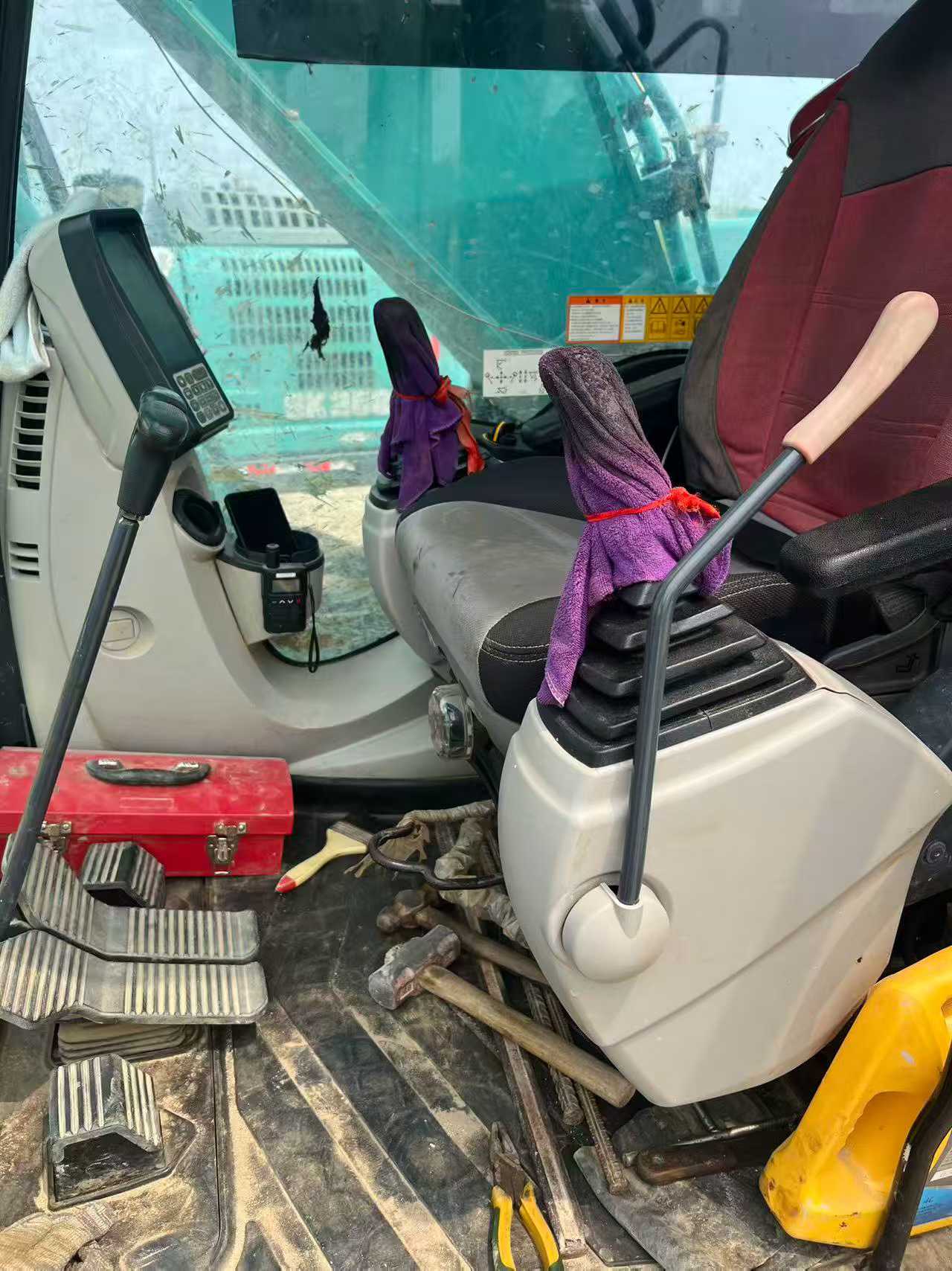 Buy Kobelco SK200-10 Used Excavator / 7