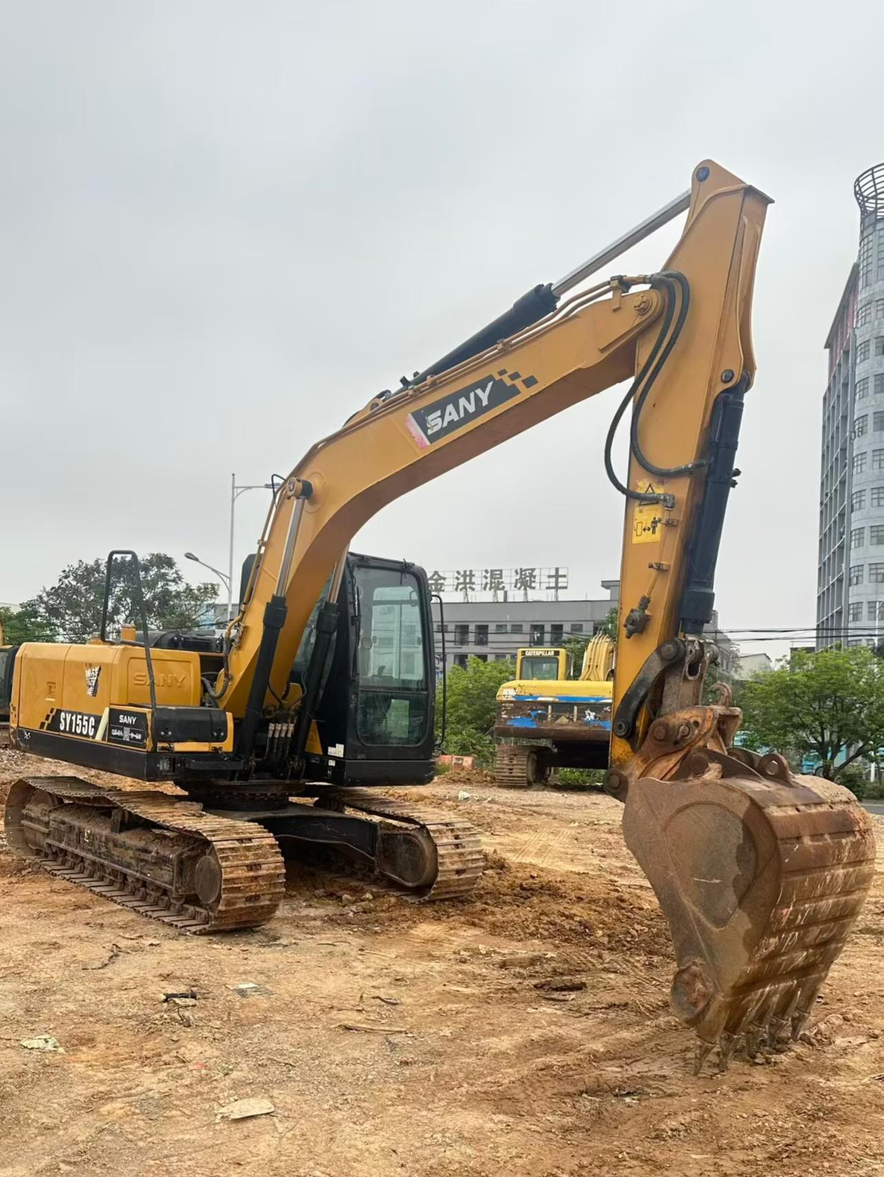 Buy Sany SY135C Used Excavator / 4