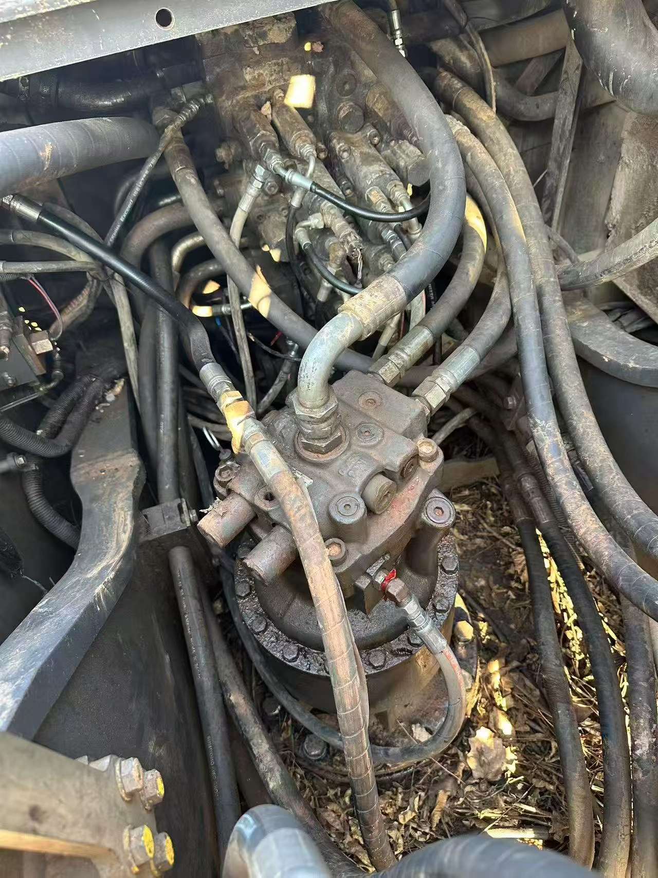 Buy Sumitomo SH200A5 Used Excavator / 4