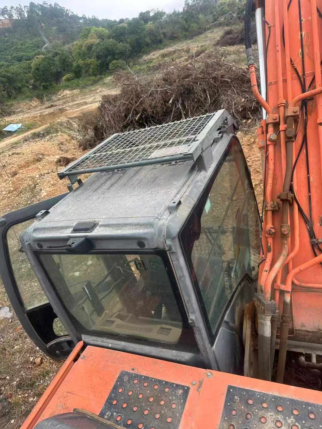 Buy Hitachi EX250-5 Used Excavator / 4