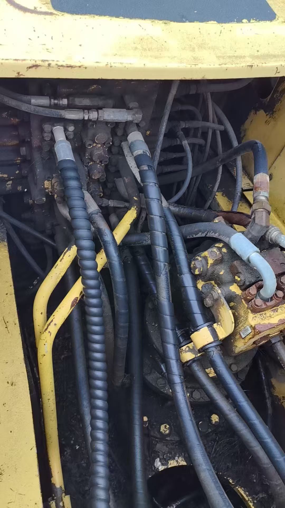 Buy Komatsu PC270-7 Used Excavator / 5