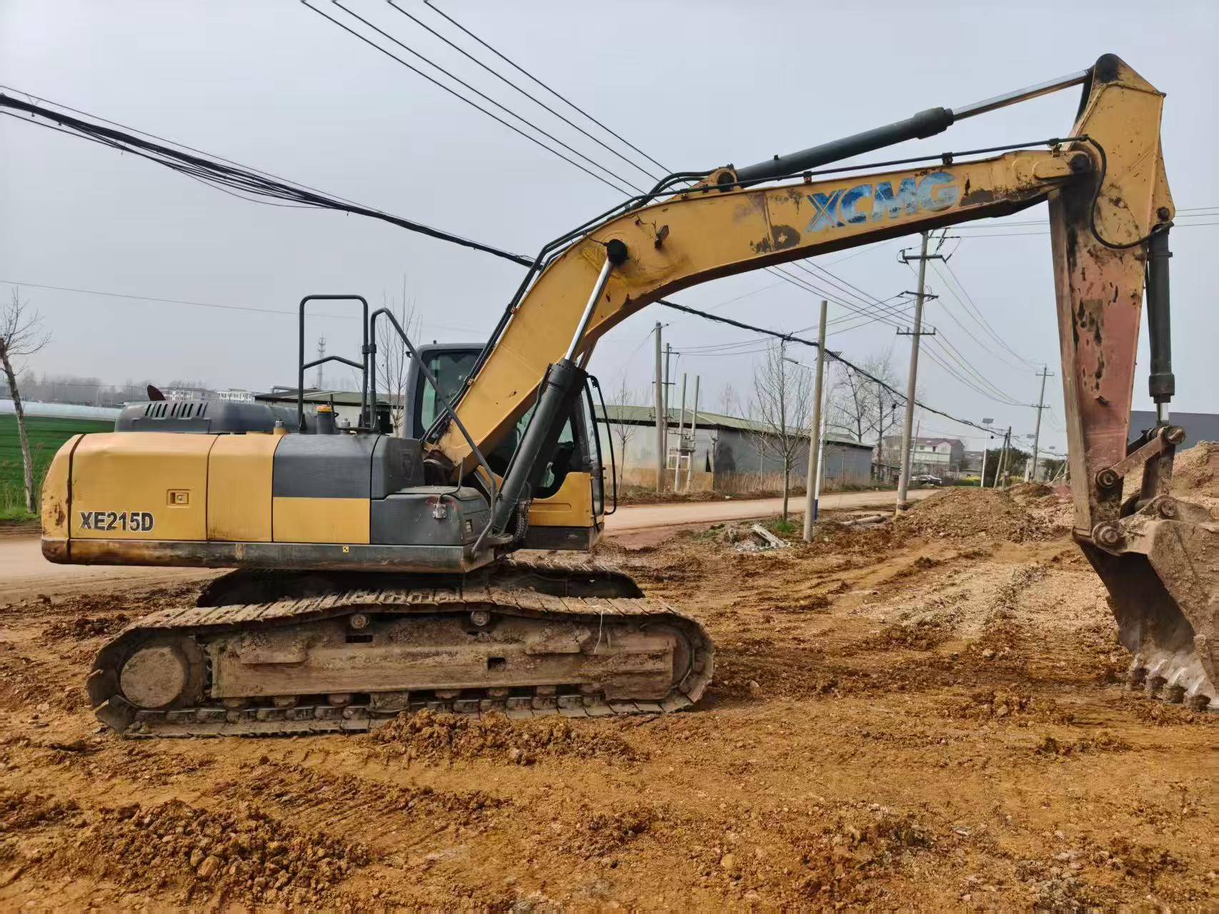 Buy XCMG XE215 Used Excavator / 2