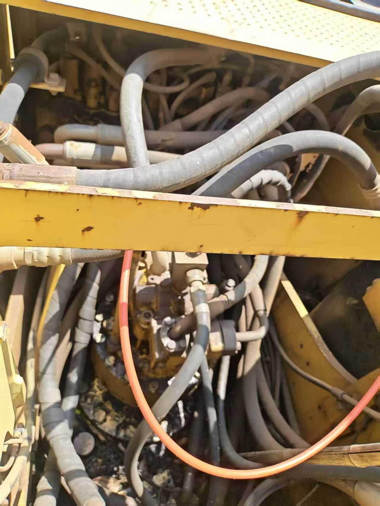 Buy Caterpillar 320A Used Excavator / 5