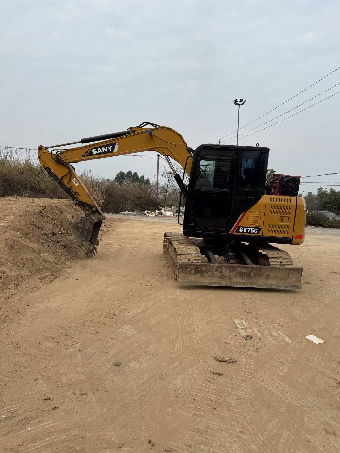 Buy Sany SY75C-8 Used Excavator / 2