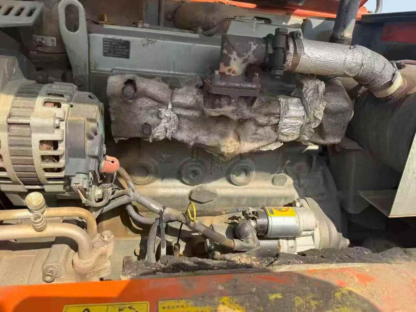 Compre Escavadeira Hitachi ZX70-5A Usada / 9