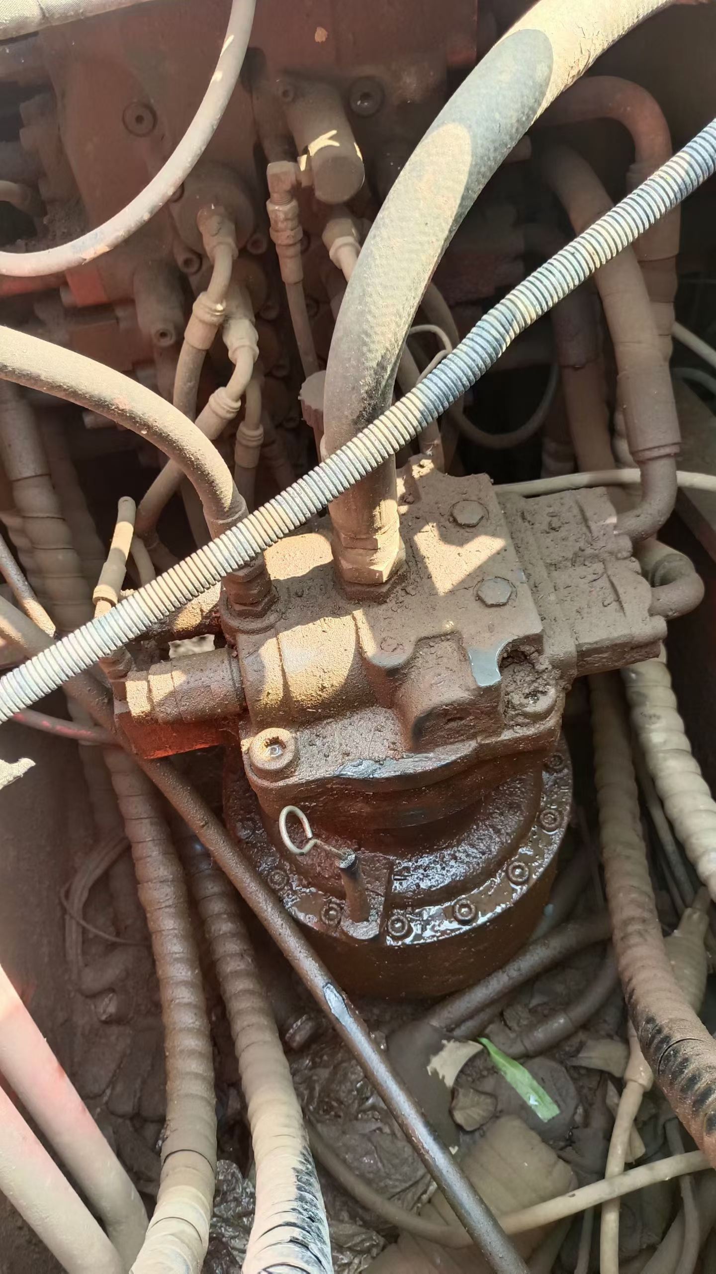 Buy Doosan DH225LC-9 Used Excavator / 5