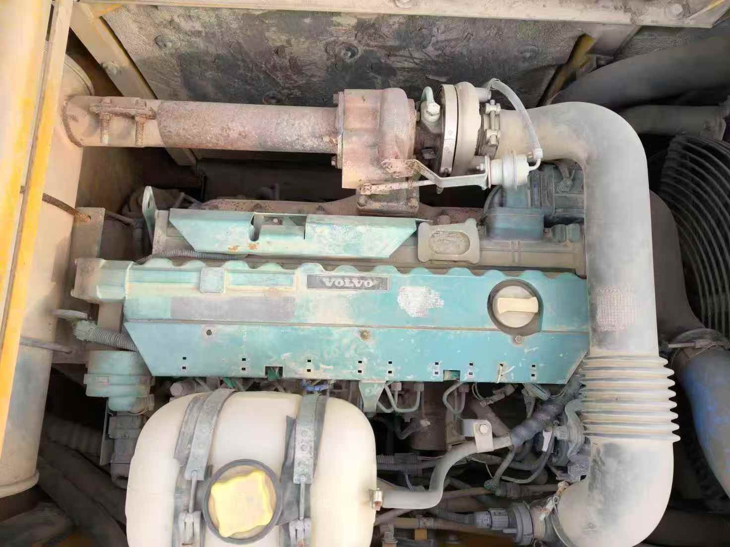 Buy Volvo EC210B Used Excavator / 4