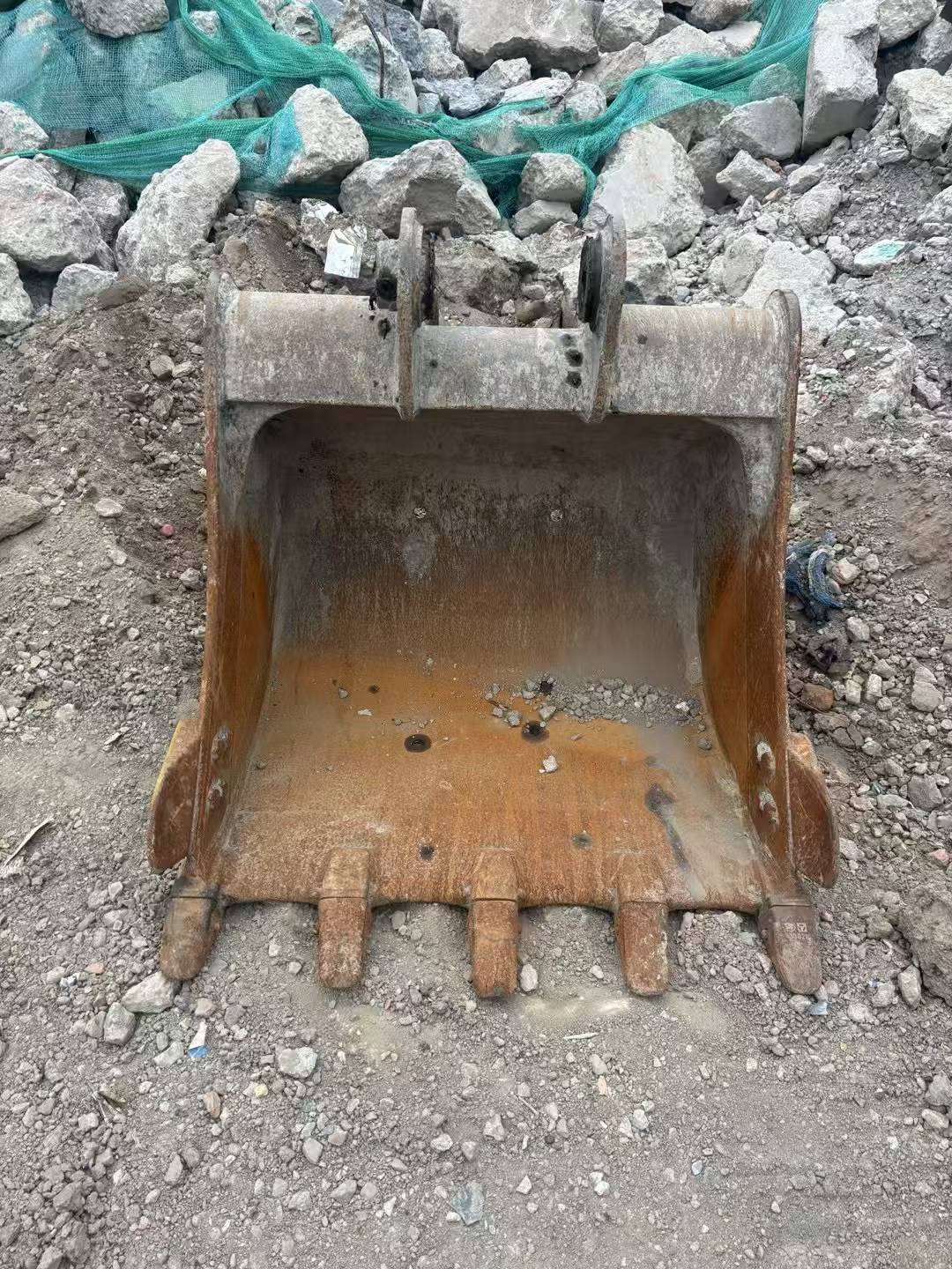 Buy XCMG XE155D Used Excavator / 2