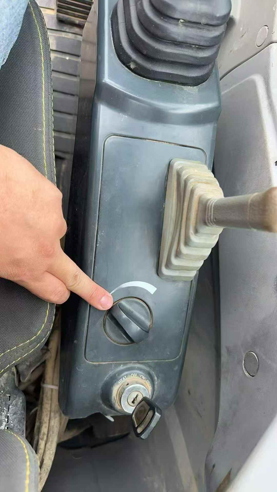 Buy XCMG XE60 Used Excavator / 2