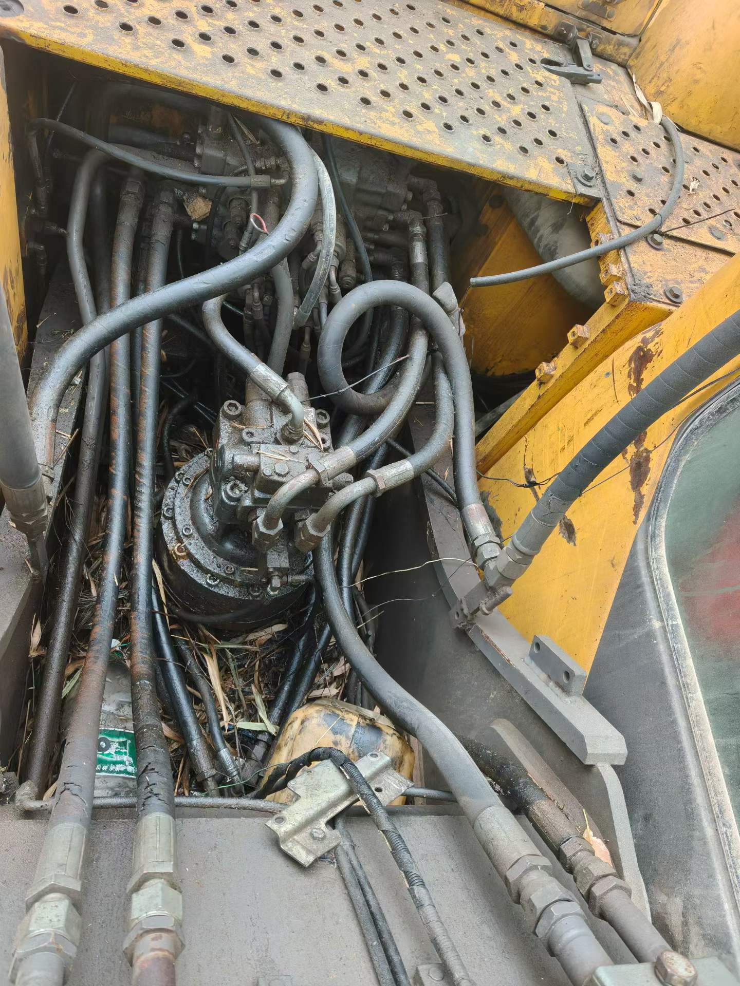 Buy Volvo EC210B Used Excavator / 4