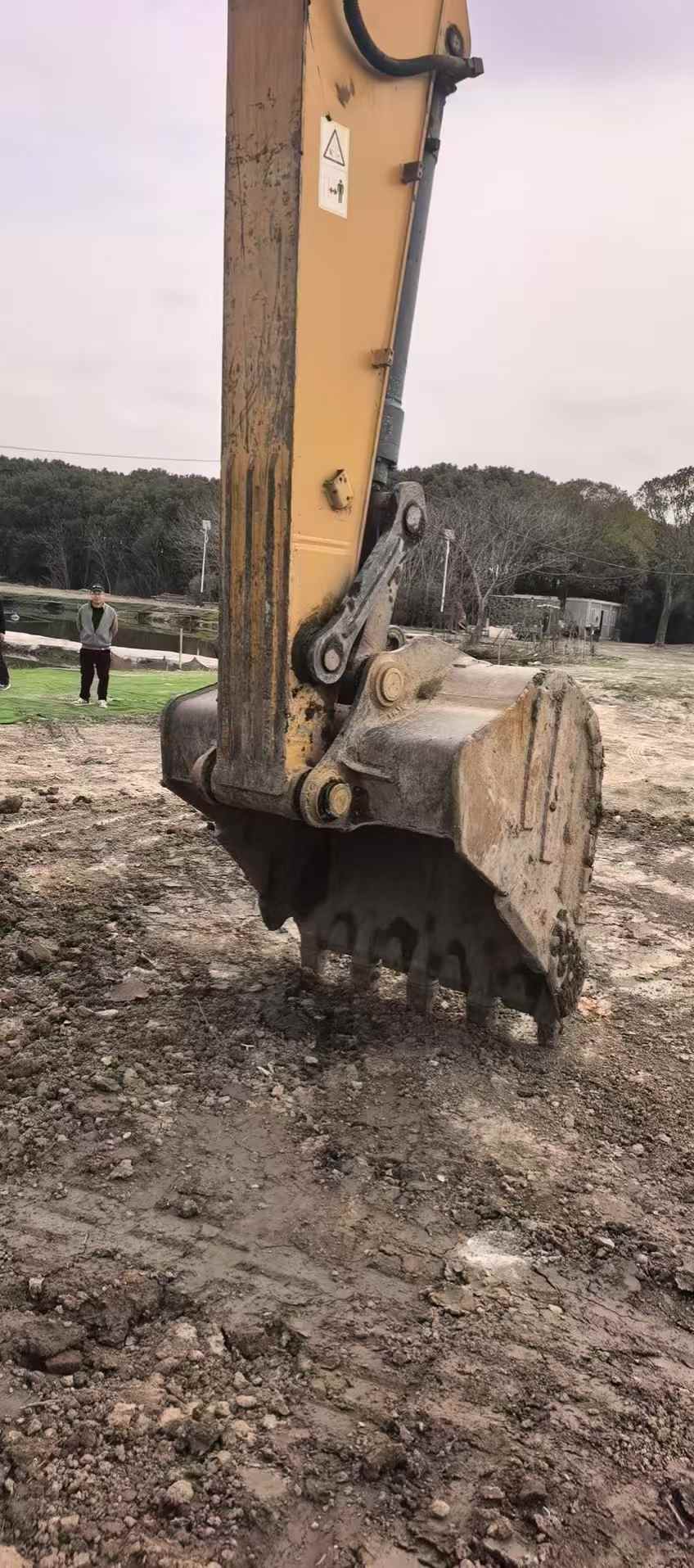 Buy XCMG XE245D Used Excavator / 4