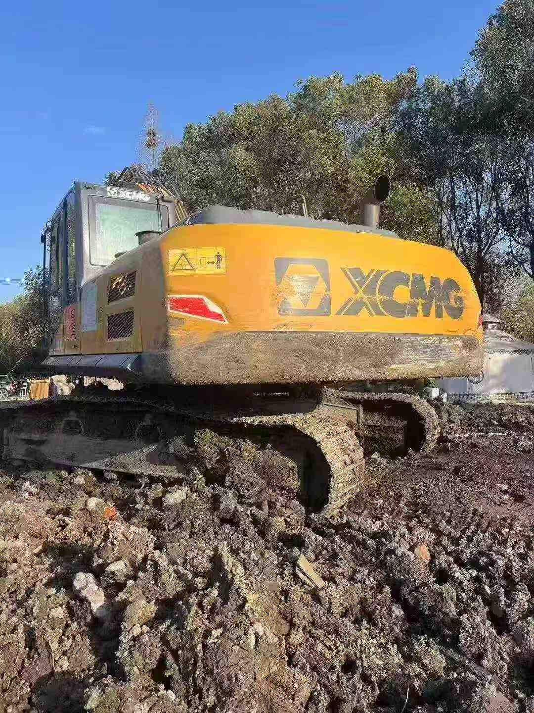Buy XCMG XE245D Used Excavator / 4