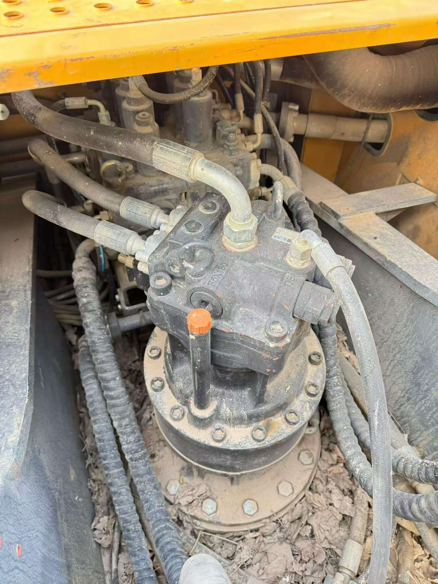 Buy XCMG XE200 Used Excavator / 8