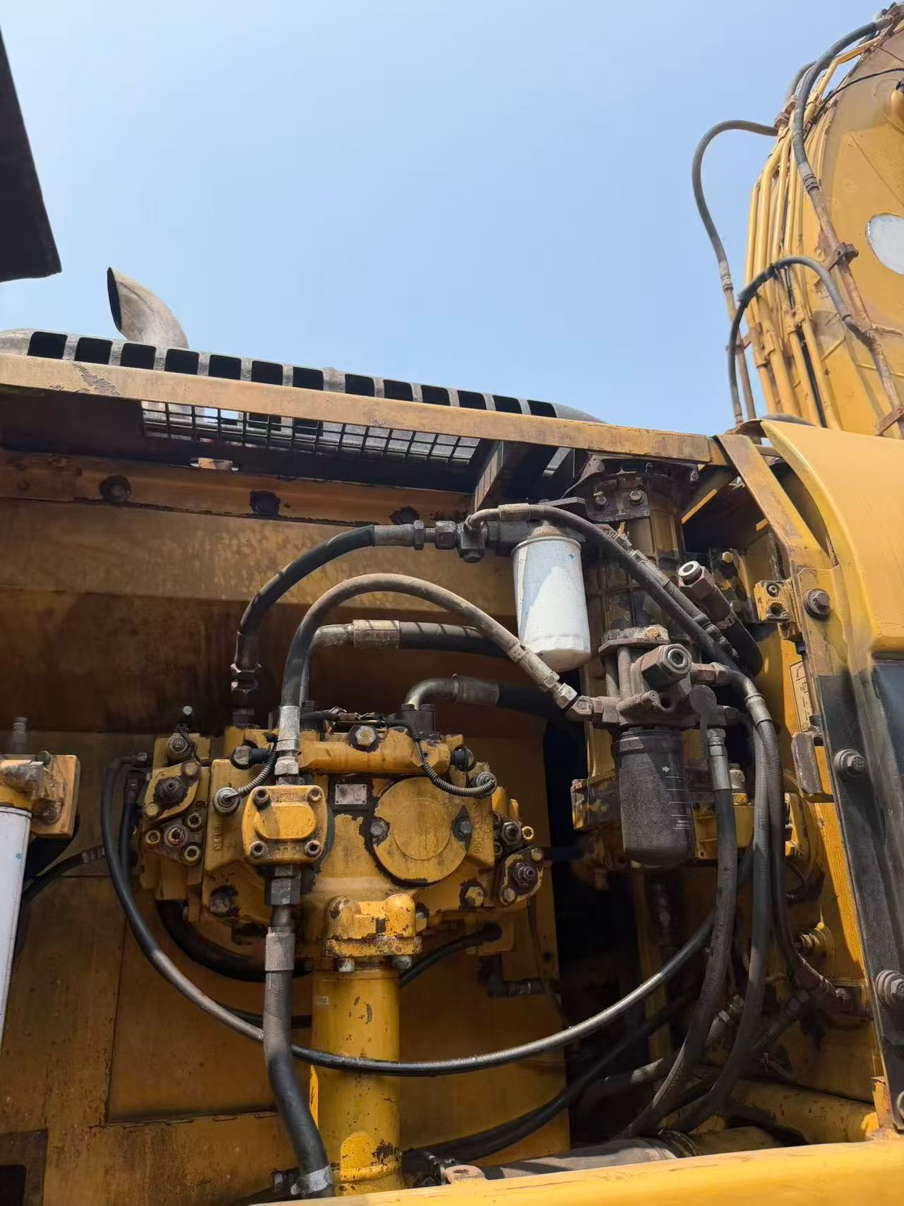 Buy Caterpillar 329D Used Excavator / 6