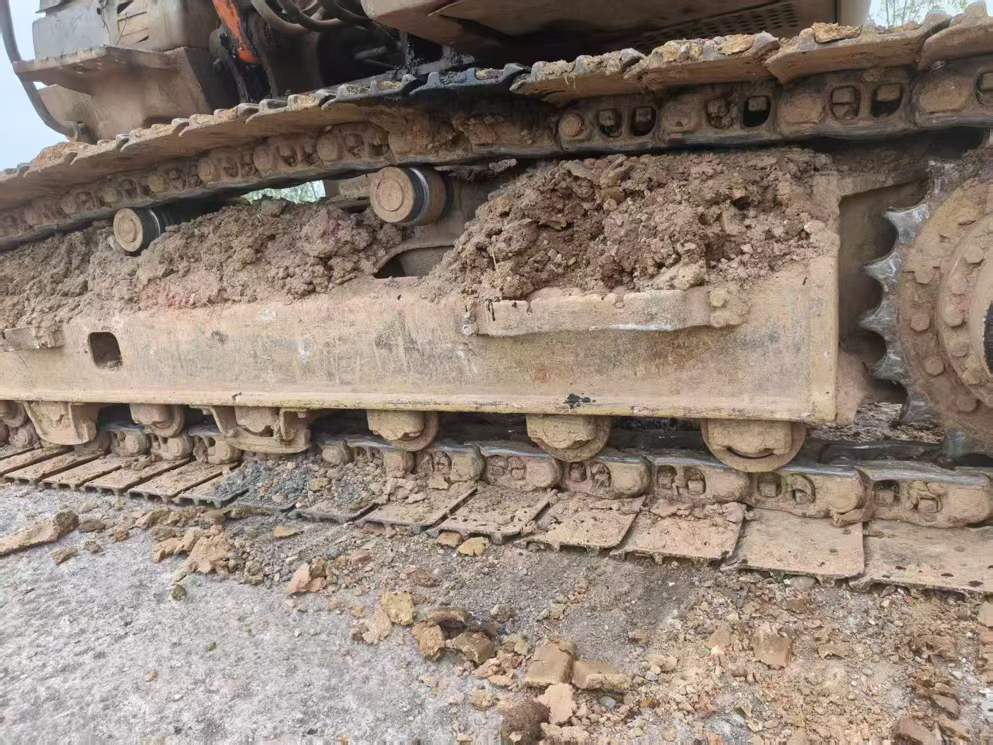 Compre Escavadeira Hitachi EX200-3 Usada / 7