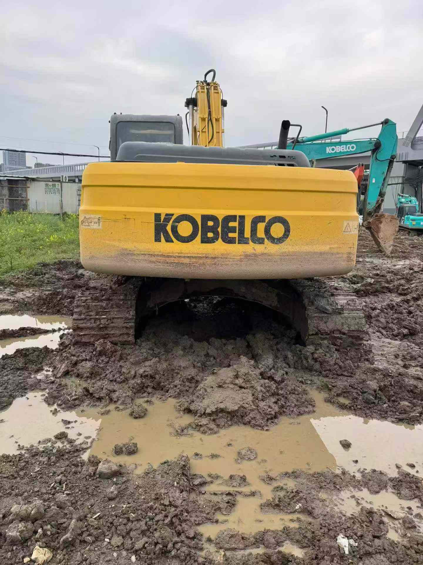 Buy Kobelco SK210 Used Excavator / 4