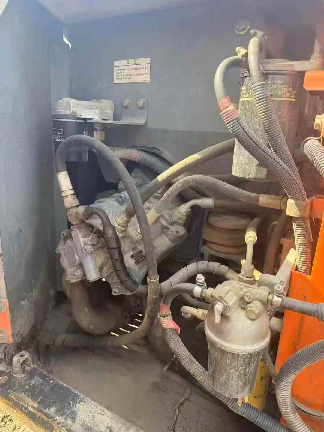 Compre Escavadeira Hitachi ZX70-5A Usada / 8