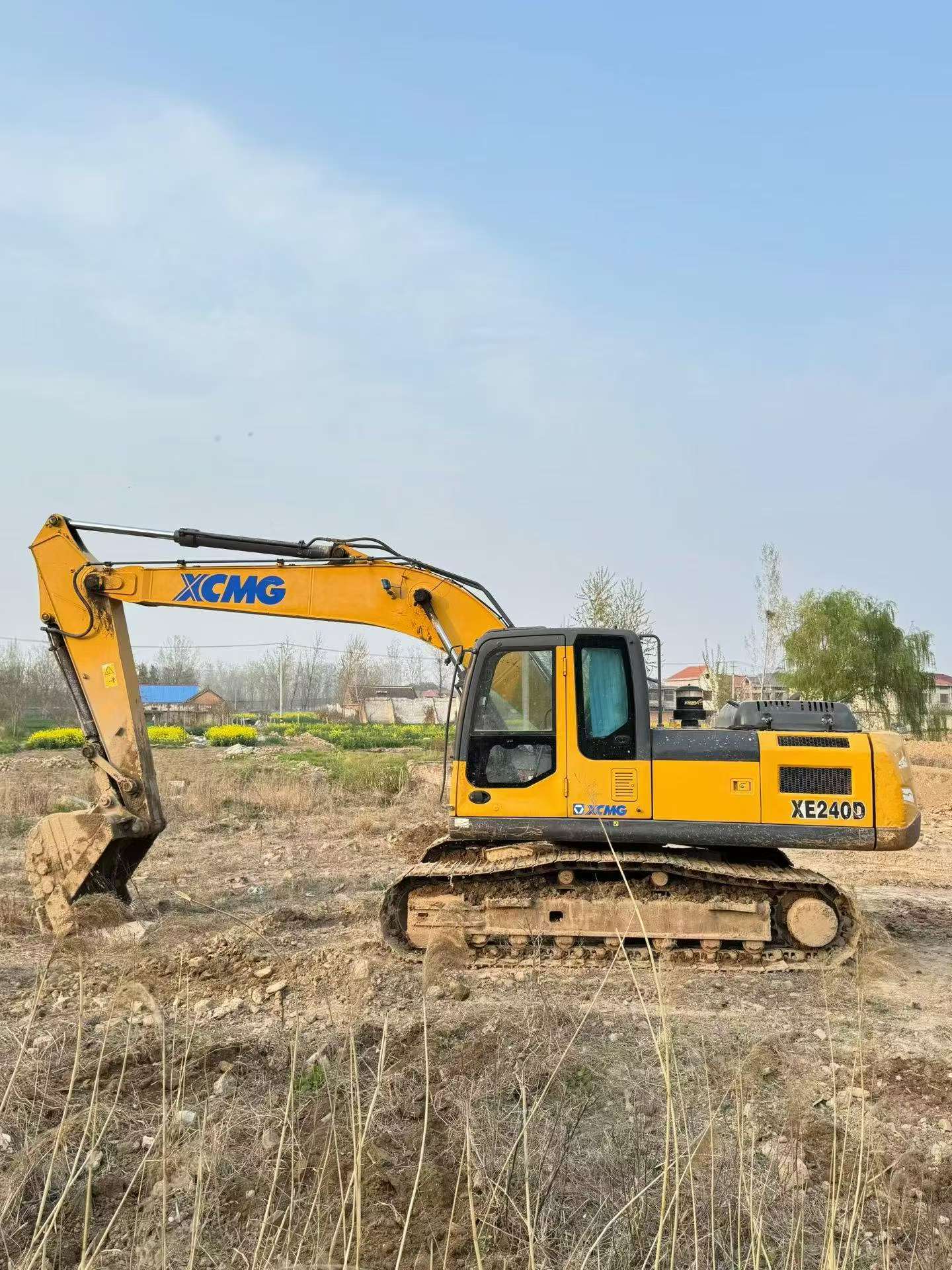 Buy XCMG XE200 Used Excavator / 2