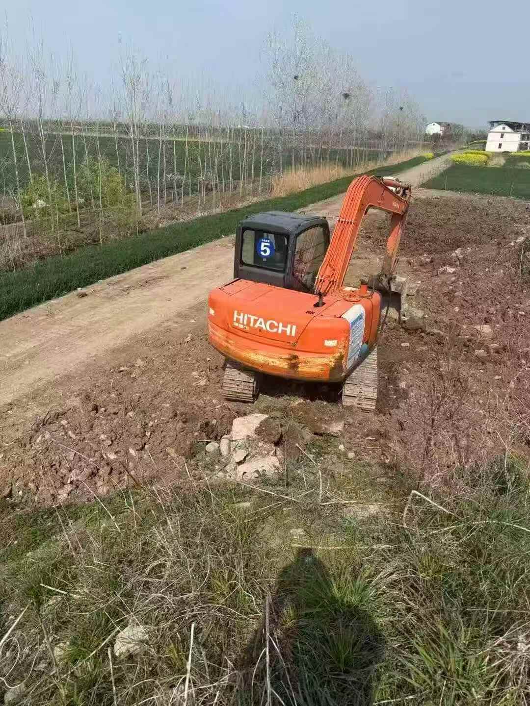 Compre Escavadeira Hitachi ZX70-5A Usada / 4