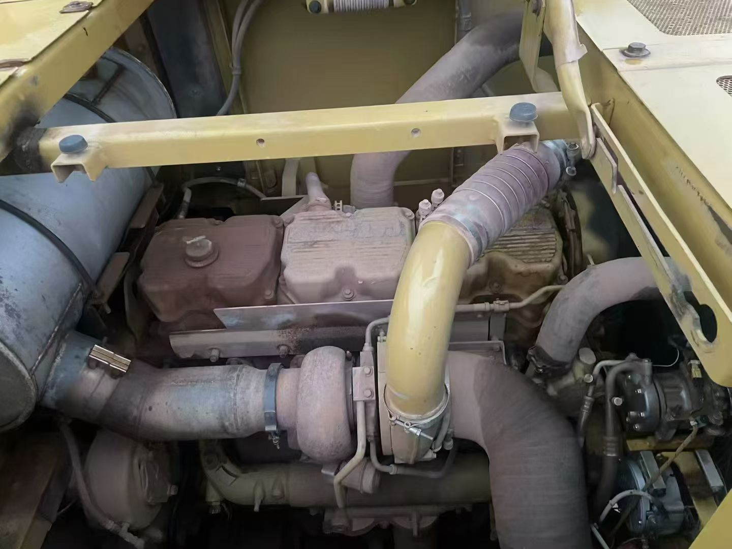 Buy Caterpillar 390DL Used Excavator / 4