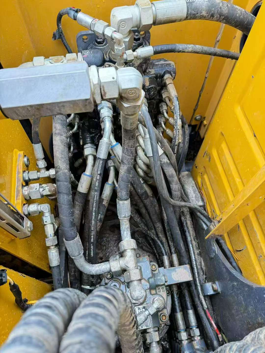 Buy XCMG XE75DA Used Excavator / 7