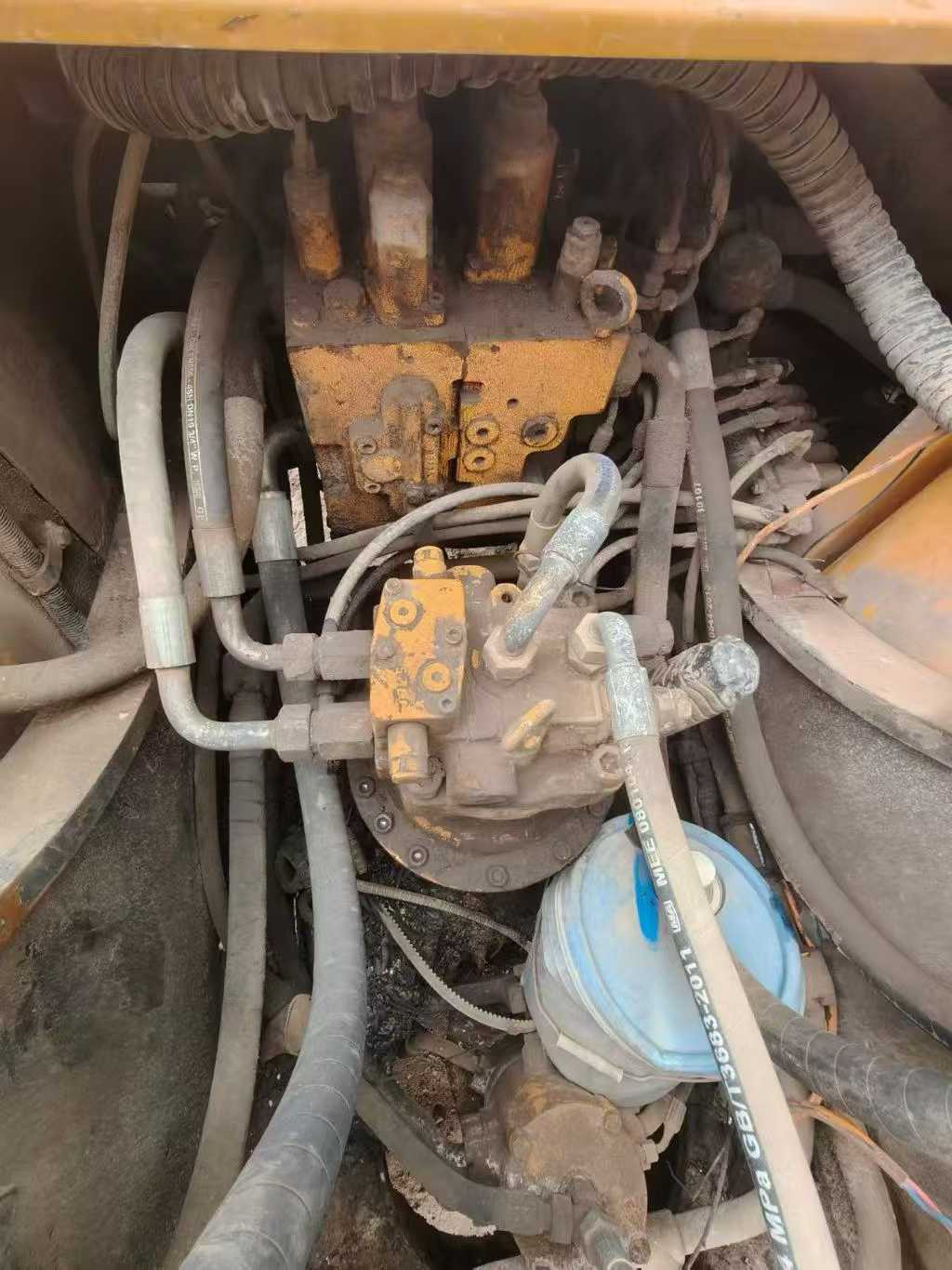 Buy Sany SY215C-8 Used Excavator / 4