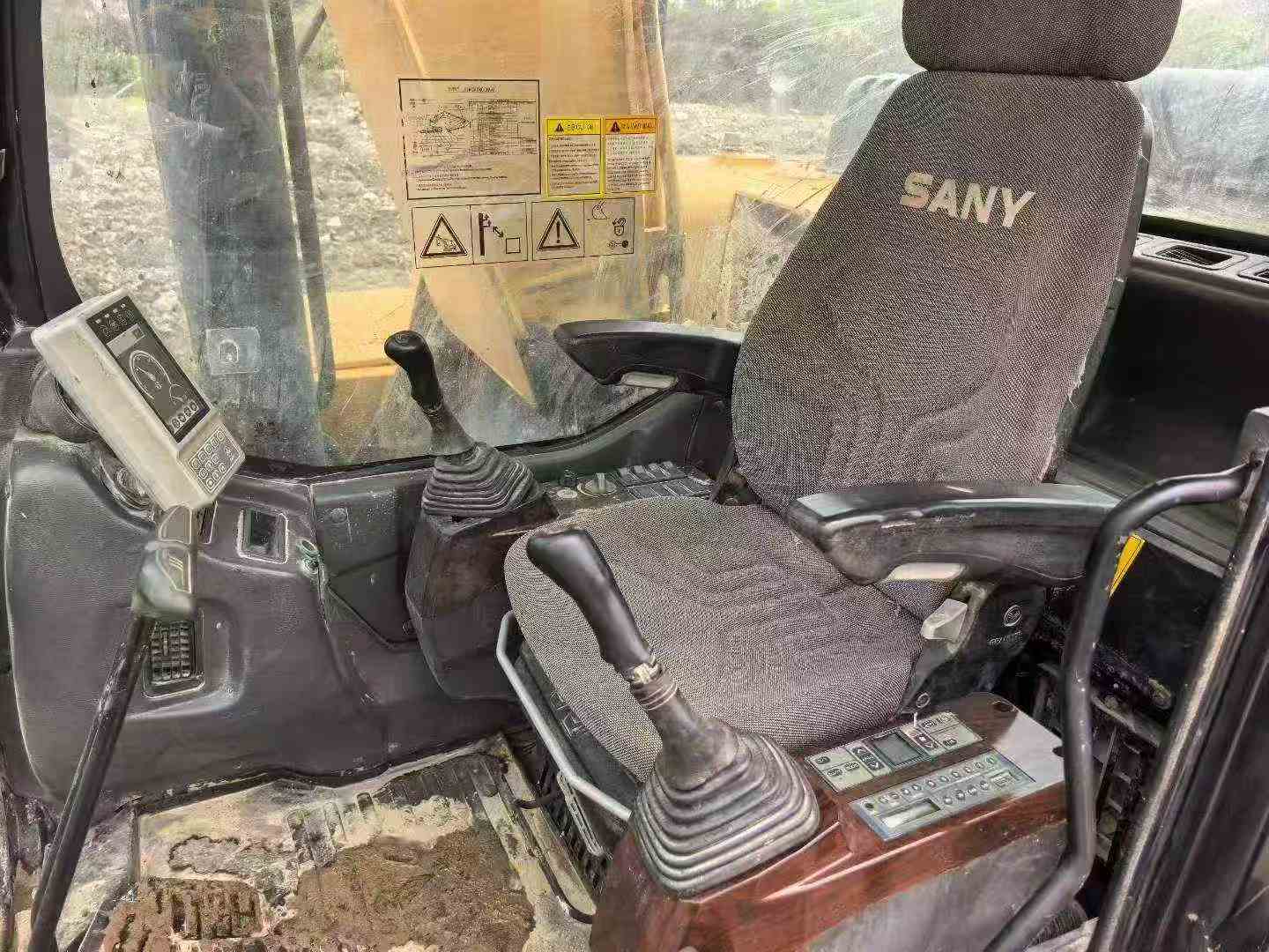 Buy Sany SY245H Used Excavator / 2