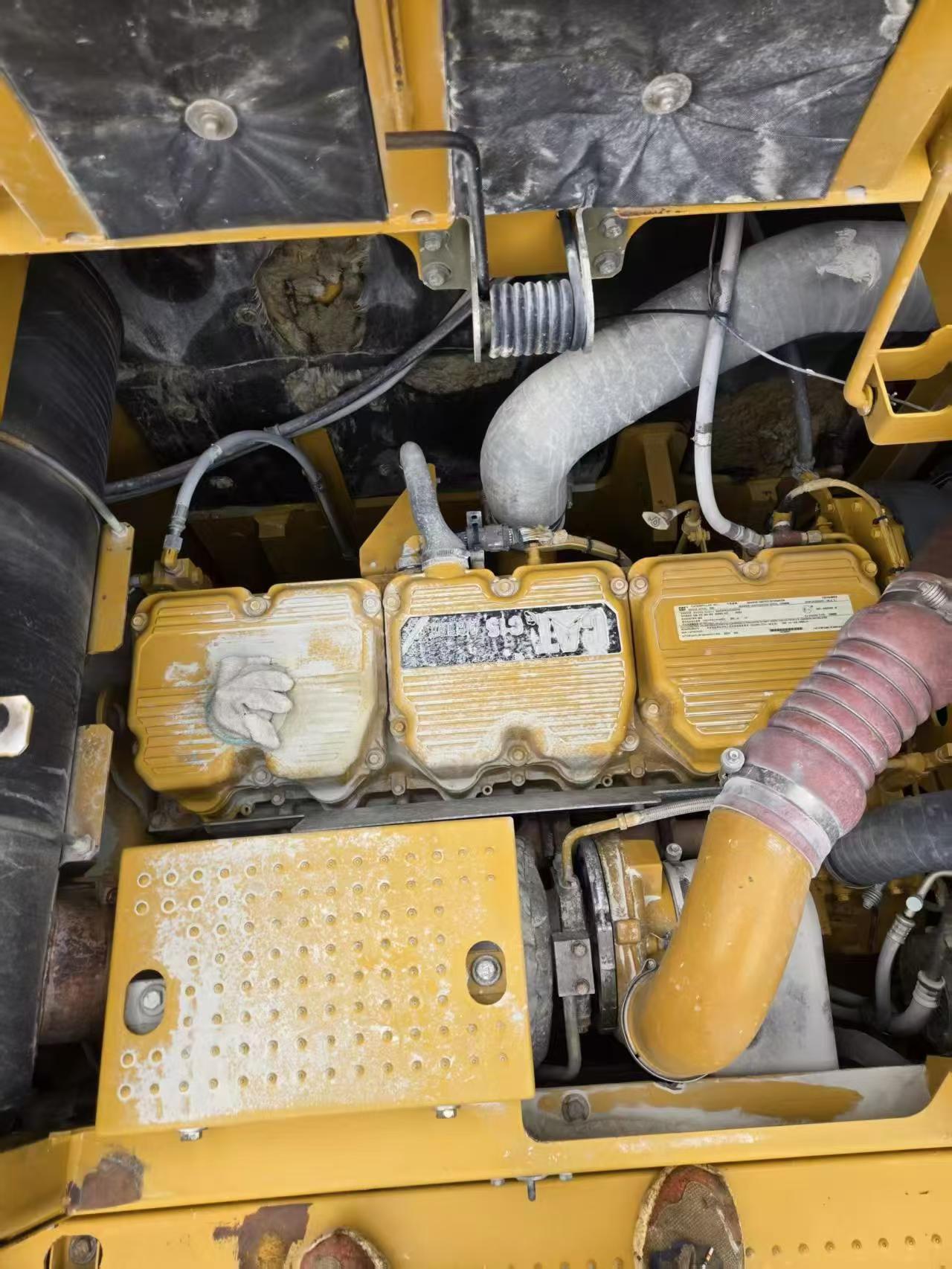 Buy Caterpillar 374D Used Excavator / 5