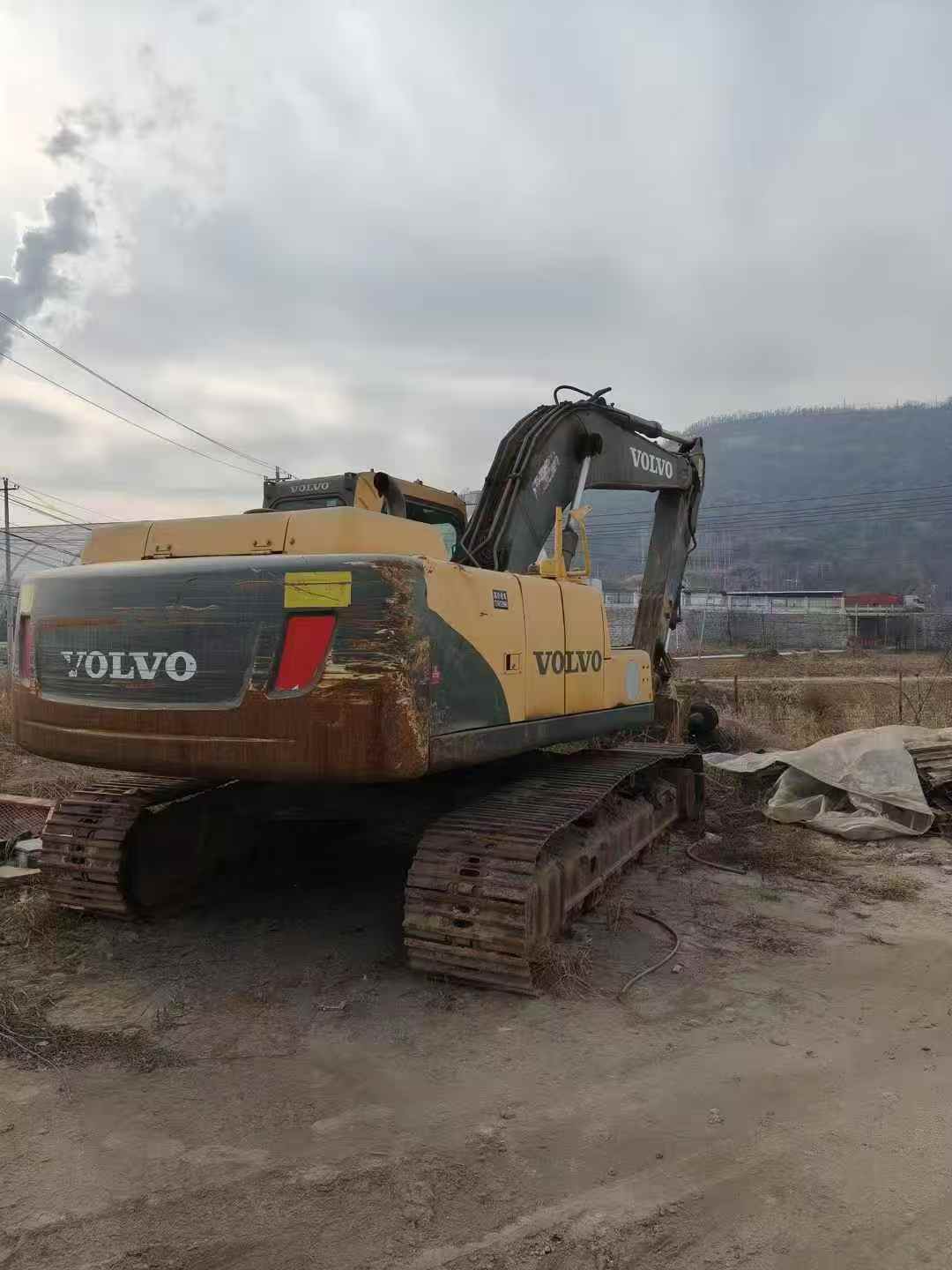 Buy Volvo EC210B Used Excavator / 3