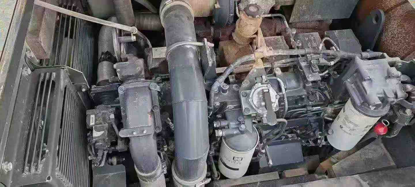 Buy Komatsu PC460LC-8 Used Excavator / 8