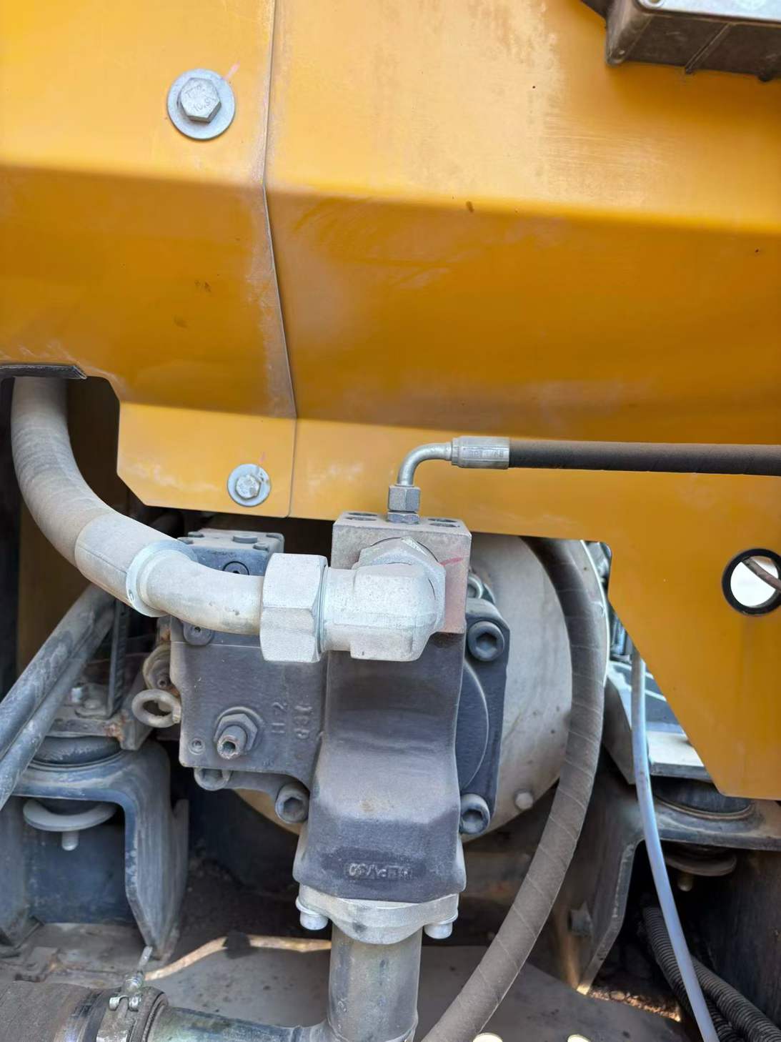 Buy XCMG XE75C Used Excavator / 8